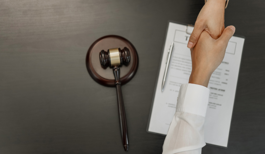 advogado especialista em direito trabalhista bancário